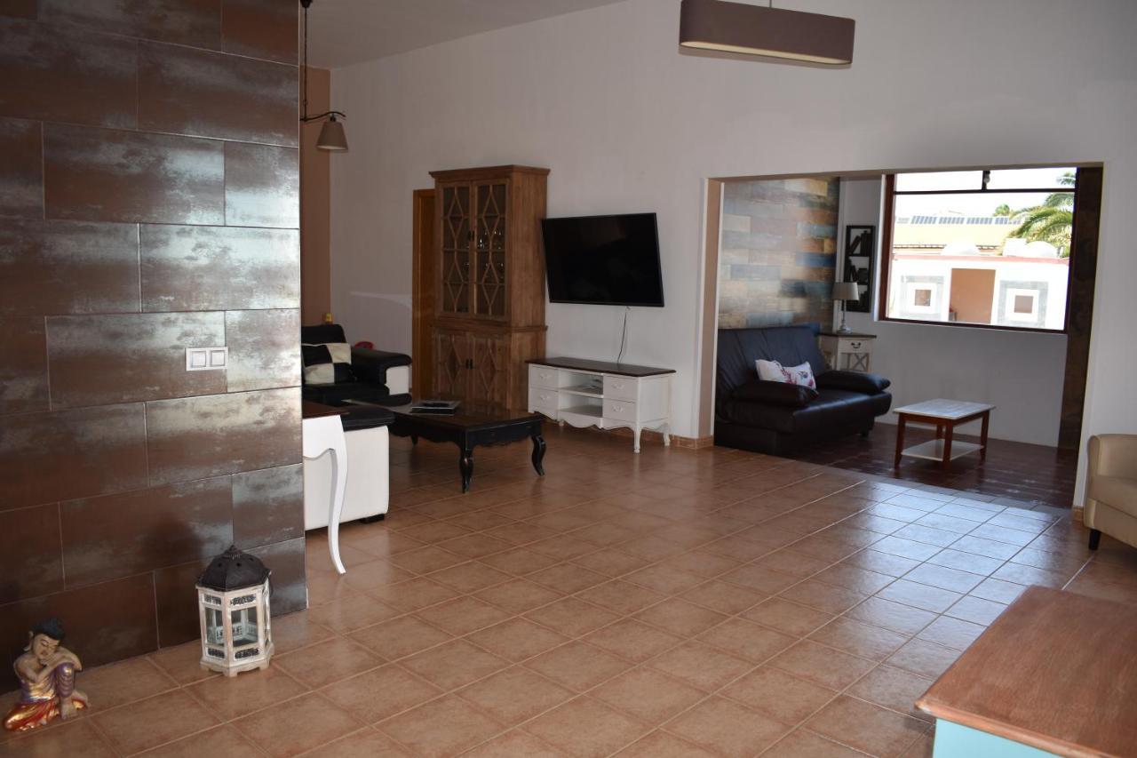 Villa Experience Heated Salty Water Pool Caleta De Fuste Exterior foto